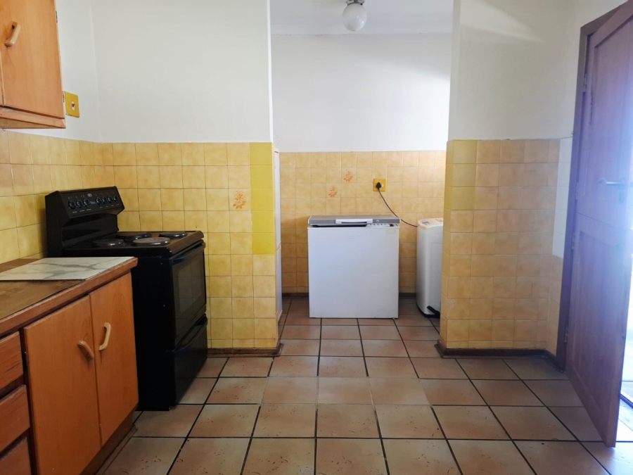 7 Bedroom Property for Sale in Brandwag Free State